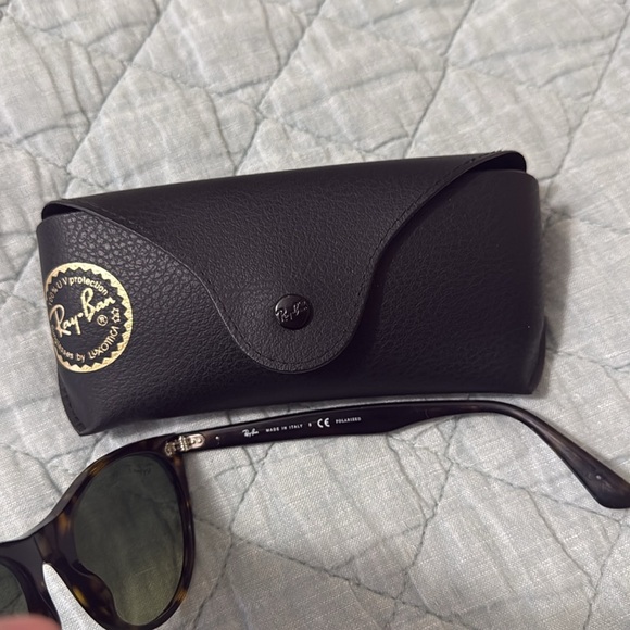 Ray-Ban Wayfarer II Sunglasses RB2125 GUC - Picture 2 of 8
